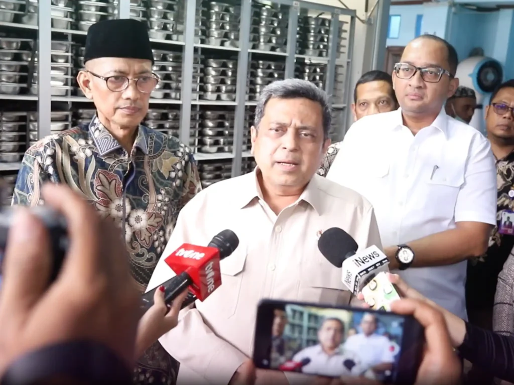 Kepala BPJPH Ahmad Haikal Hasan, di Gedung BPJPH Jakarta (Dok. BPJPH/INFOBERGIZI.NET)