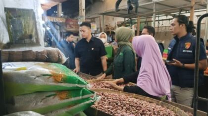 Badan Pangan Nasional (Bapanas) bersama Satgas Pangan Polres Malang meninjau langsung pasar (Istimewa)