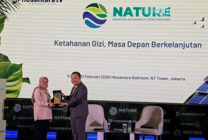 Dewan Pakar BGN, Prof. Ikeu Tanziha, MS bersama Direktur Nusantara TV Dimpos Tampubolon dalam forum Nusantara Sustainability Trend Forum (NATURE) 2026. (Ntvnews/Dedi)